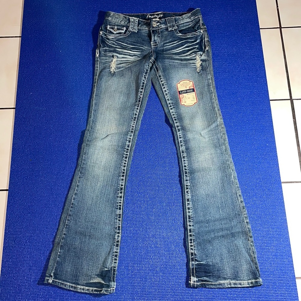 Amethyst Jeans wide bootcut. Size 5.